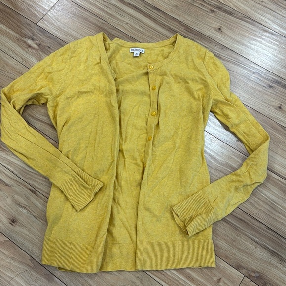 Yellow Cardigan - Picture 1 of 3